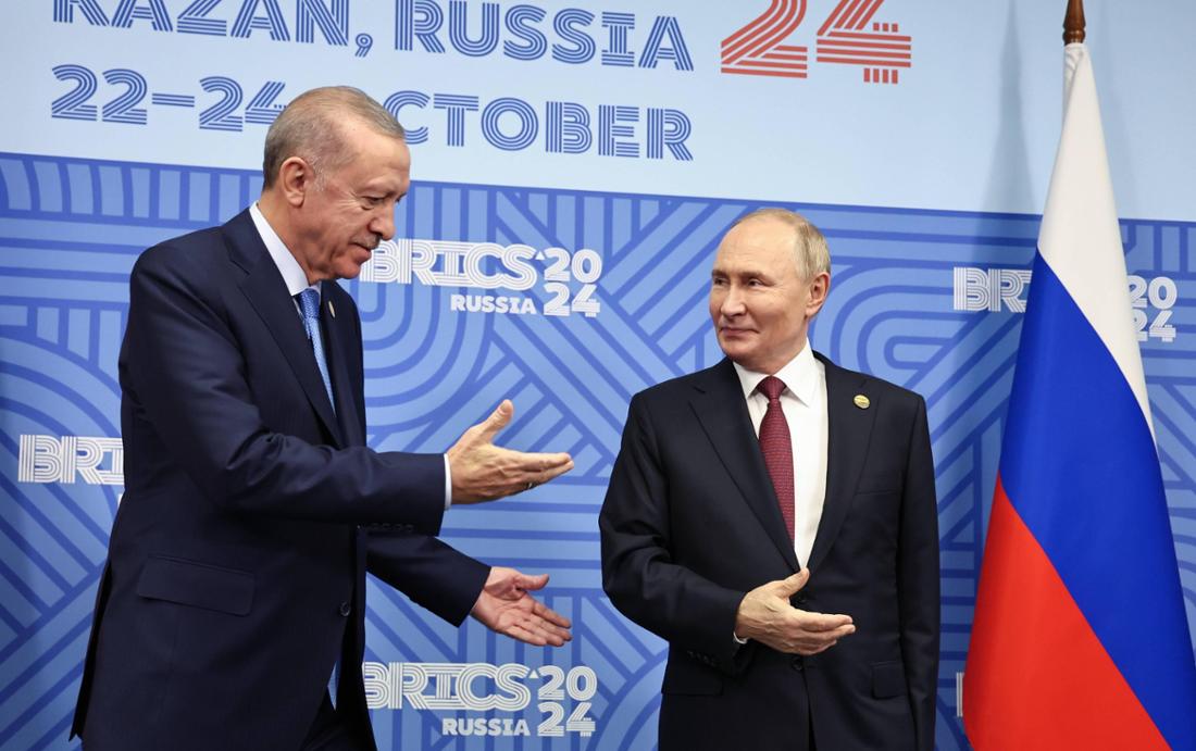 Reden trotz Ukraine-Krieg miteinander: Türkei-Präsident Recep Tayyip Erdogan (li.) und der russische Machthaber Wladimir Putin.