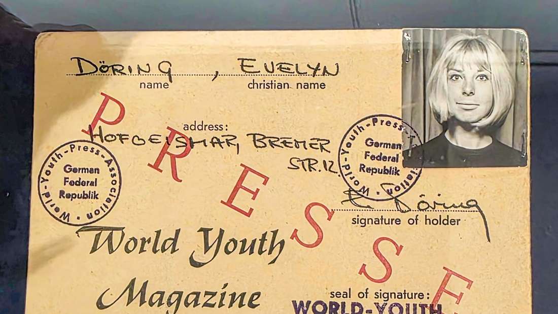 Selbstgemachter Türöffner: Der Presseausweis, mit dem Evelyn Adam und Gabriele von Pappenheim 1965 zu den Stones gelangten.