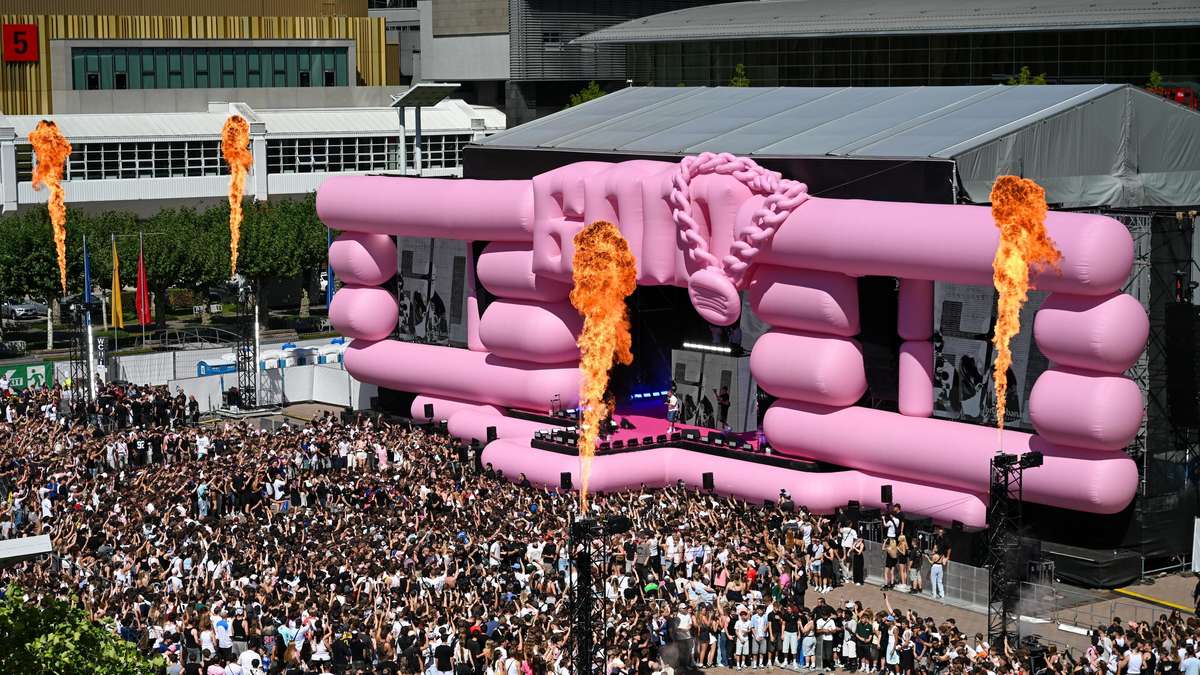Feiern auf Achrafs Festival