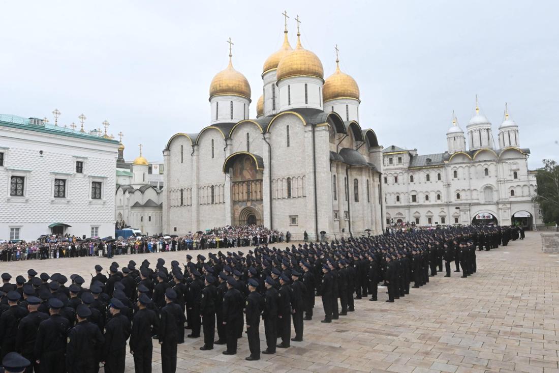 Russische Soldaten vor dem Kreml. (Archivbild)