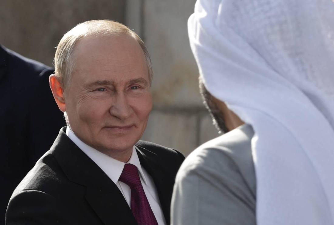 Wladimir Putin beim Besuch des Staatsoberhaupts der VAE.
