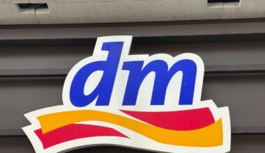 In deutschen dm-Filialen steht ab sofort ein neuer Automat für Kunden