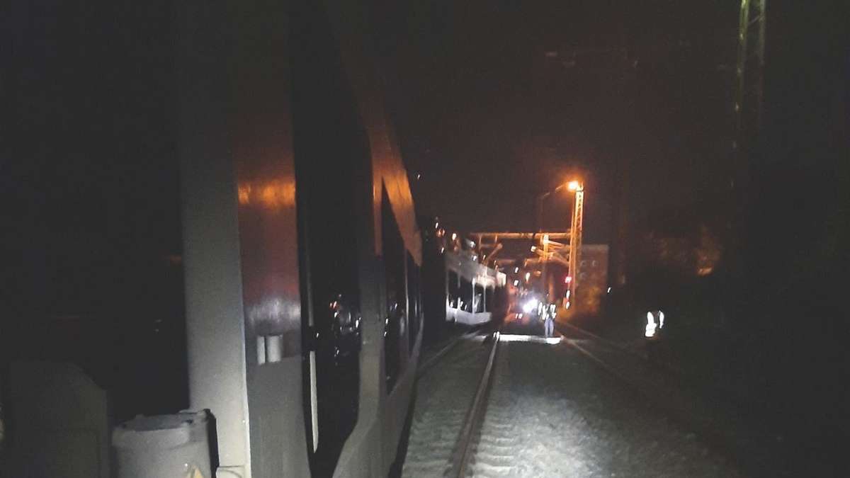 Reisezug entgleist in München - 150 Fahrgäste kommen mit dem Schrecken davon