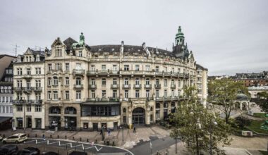 Stadtpolitik ringt um die Zukunft des Palasthotels