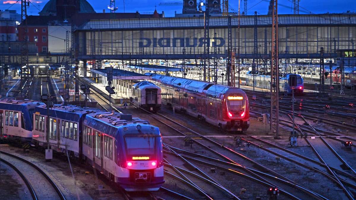 Wochenlange Einschränkungen auf zentraler Bahnlinie ab München
