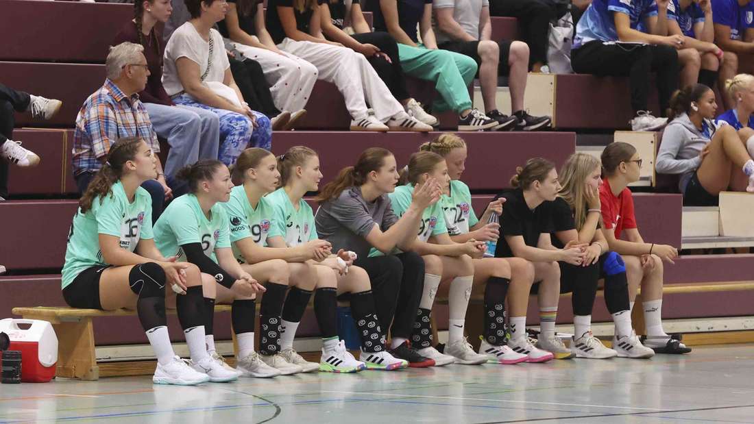 Die SG Schenklengsfeld war kürzlich Gastgeber eines Handballturniers mit drei Mannschaften aus der weiblichen B-Jugend-Bundesliga. Die TSG Münster setzte sich dabei vor dem Thüringer HC und dem HSC Schweich (Rheinland-Pfalz) durch.