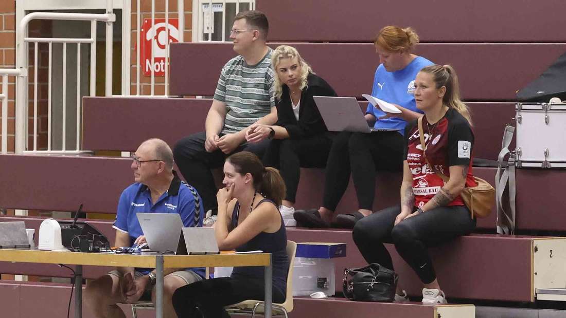 Die SG Schenklengsfeld war kürzlich Gastgeber eines Handballturniers mit drei Mannschaften aus der weiblichen B-Jugend-Bundesliga. Die TSG Münster setzte sich dabei vor dem Thüringer HC und dem HSC Schweich (Rheinland-Pfalz) durch.