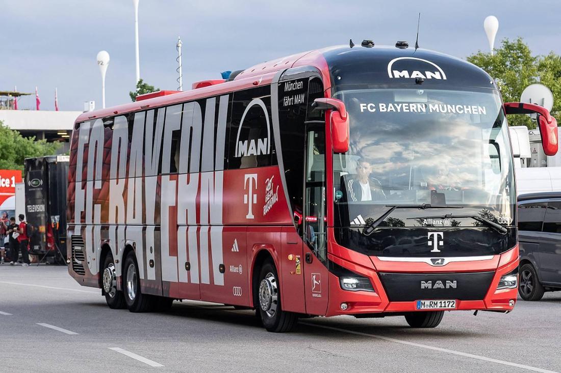 Mannschaftsbus
