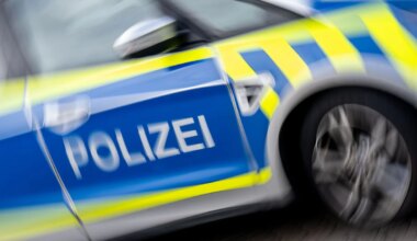 Unfälle - Mehrere Verletzte bei schwerem Verkehrsunfall nahe Halle - Panorama