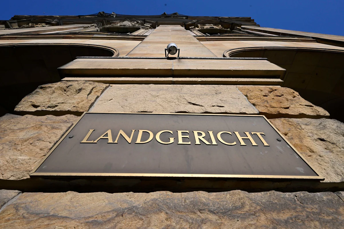 Mönchengladbach - Prozess um Kopfschuss am Bahnhof Erkelenz begonnen - Panorama