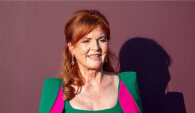Schuh-Botschaft: So stellt sich Sarah Ferguson demonstrativ hinter Prinz Andrew