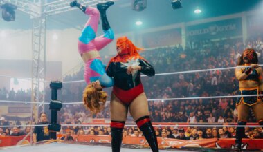 Mexikanische Luchadoras: Fotografin Jana Margarete Schuler zeigt in Bamberg Bilder zwischen "Blut und Glitzer" - Bayern