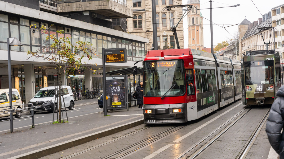 Pünktlich zum Schulbeginn: Straßenbahnen in Braunschweig fahren wieder