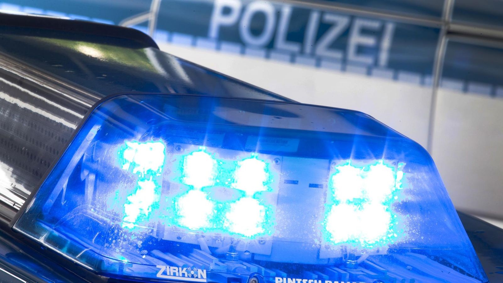 Polizei fasst Autofahrer nach nächtlicher Verfolgungsjagd