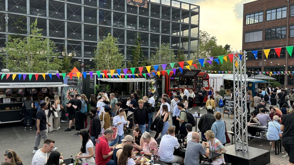 Das Street Food Festival Düsseldorf findet wieder an den Schwanenhöfen in Flingern statt (Archivbild).