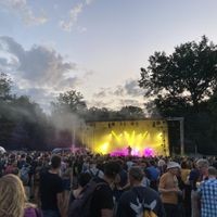 Ende August findet im Düsseldorfer Volksgarten das Musikfestival „Rock gegen Rechts“ statt.