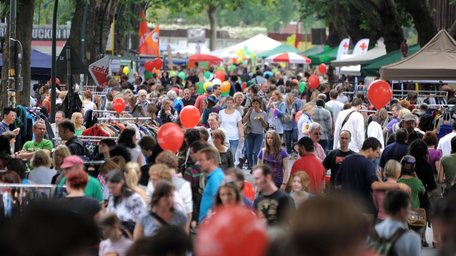 Beliebtes Zakk-Straßenfest in Düsseldorf steht wieder an