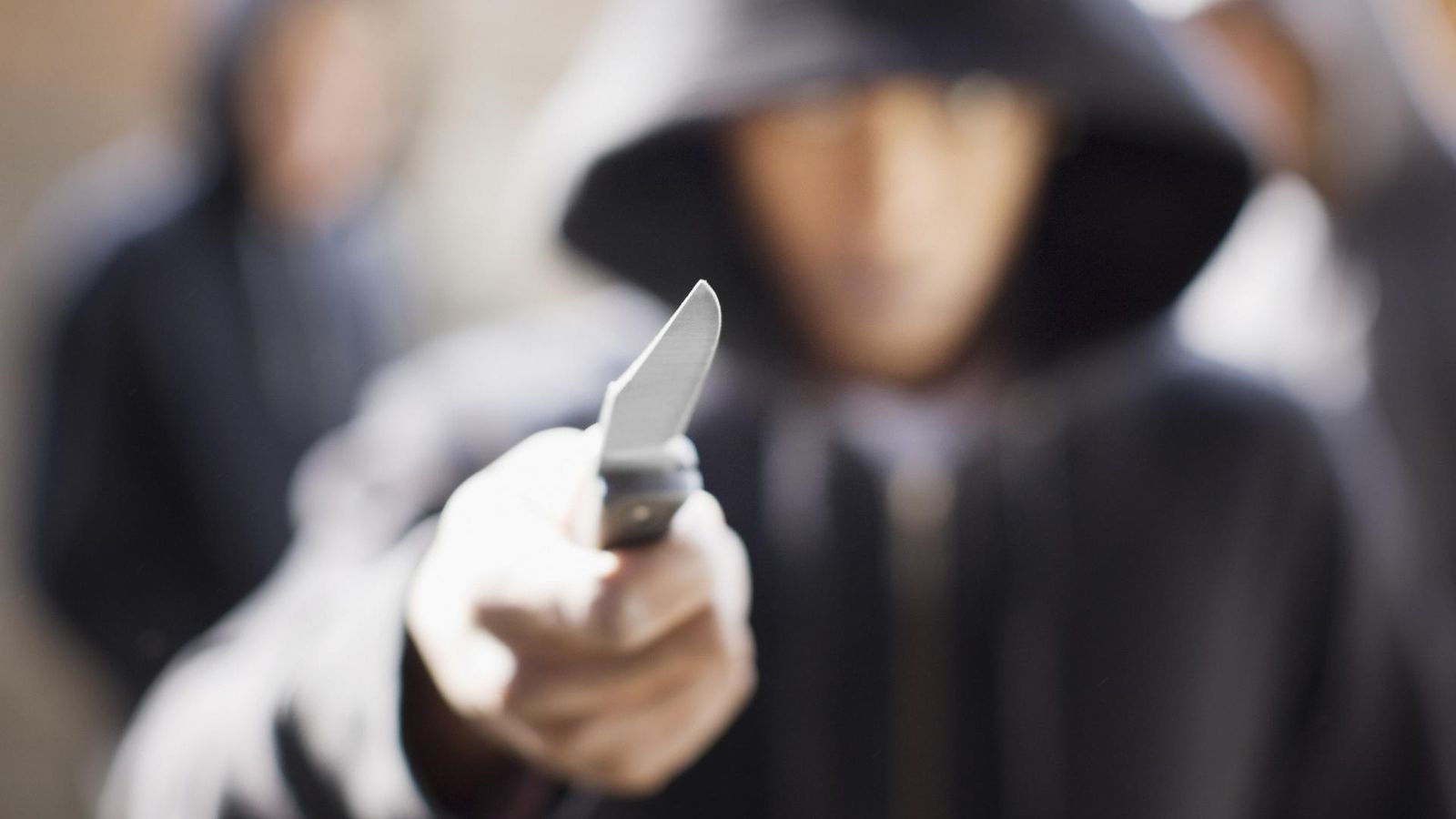 Mann sticht mit Messer auf Gelsenkirchener ein