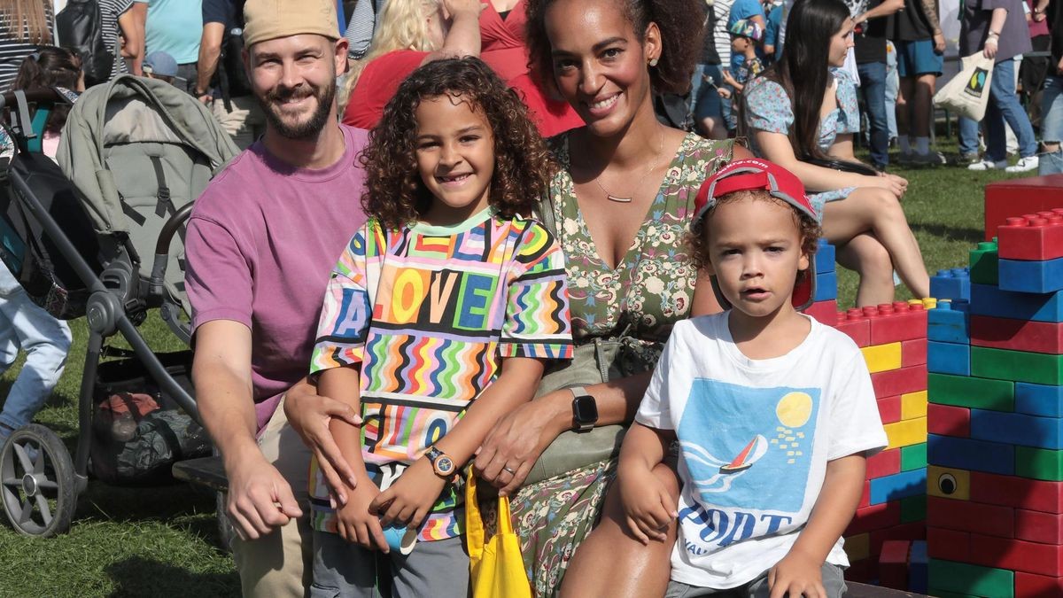 Großes Kinderfest zum Weltkindertag am Innenhafen in Duisburg