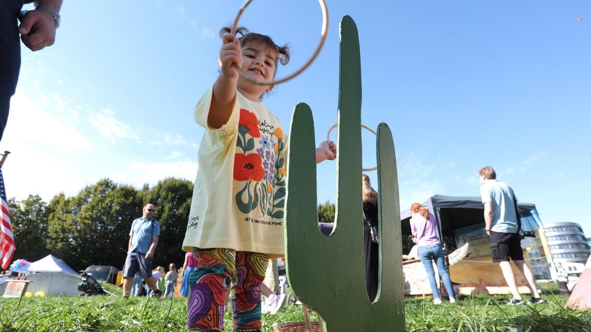 Großes Kinderfest zum Weltkindertag am Innenhafen in Duisburg