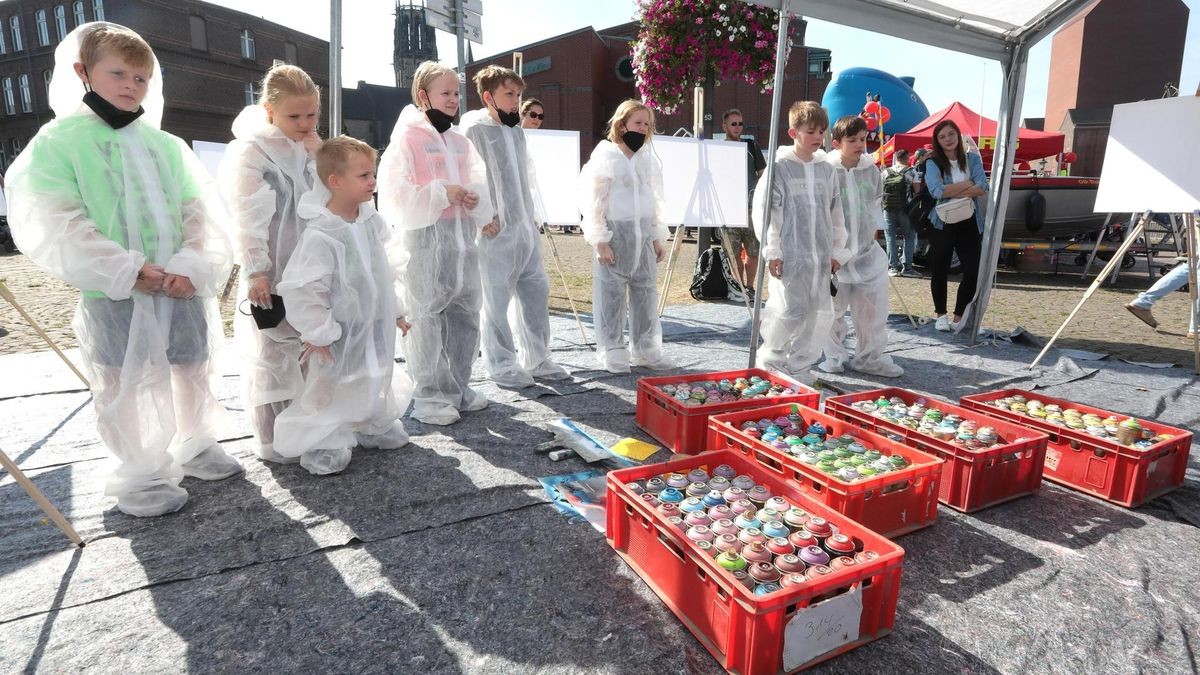 Großes Kinderfest zum Weltkindertag am Innenhafen in Duisburg