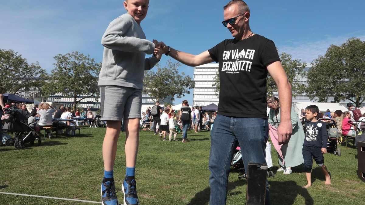 Großes Kinderfest zum Weltkindertag am Innenhafen in Duisburg