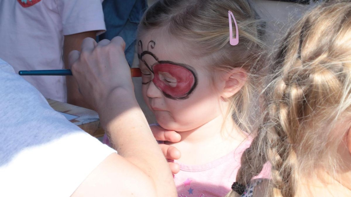 Großes Kinderfest zum Weltkindertag am Innenhafen in Duisburg