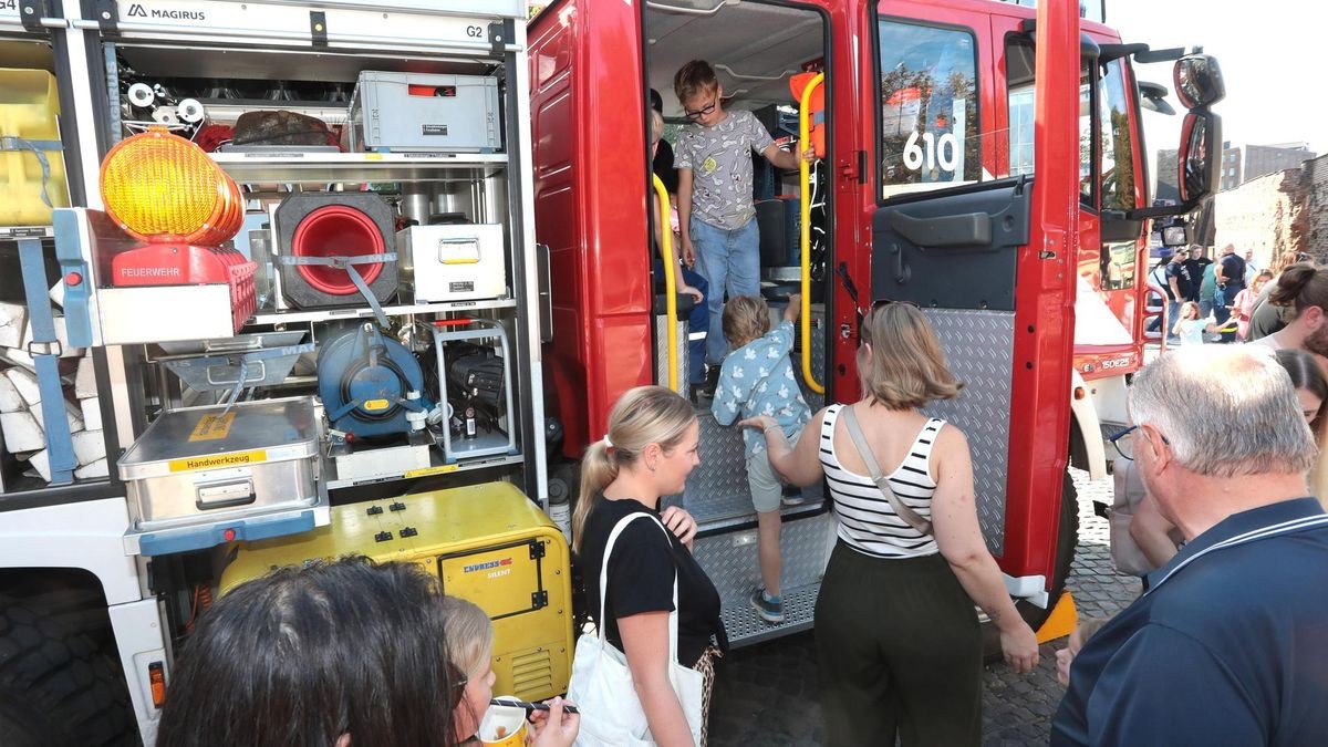 Großes Kinderfest zum Weltkindertag am Innenhafen in Duisburg