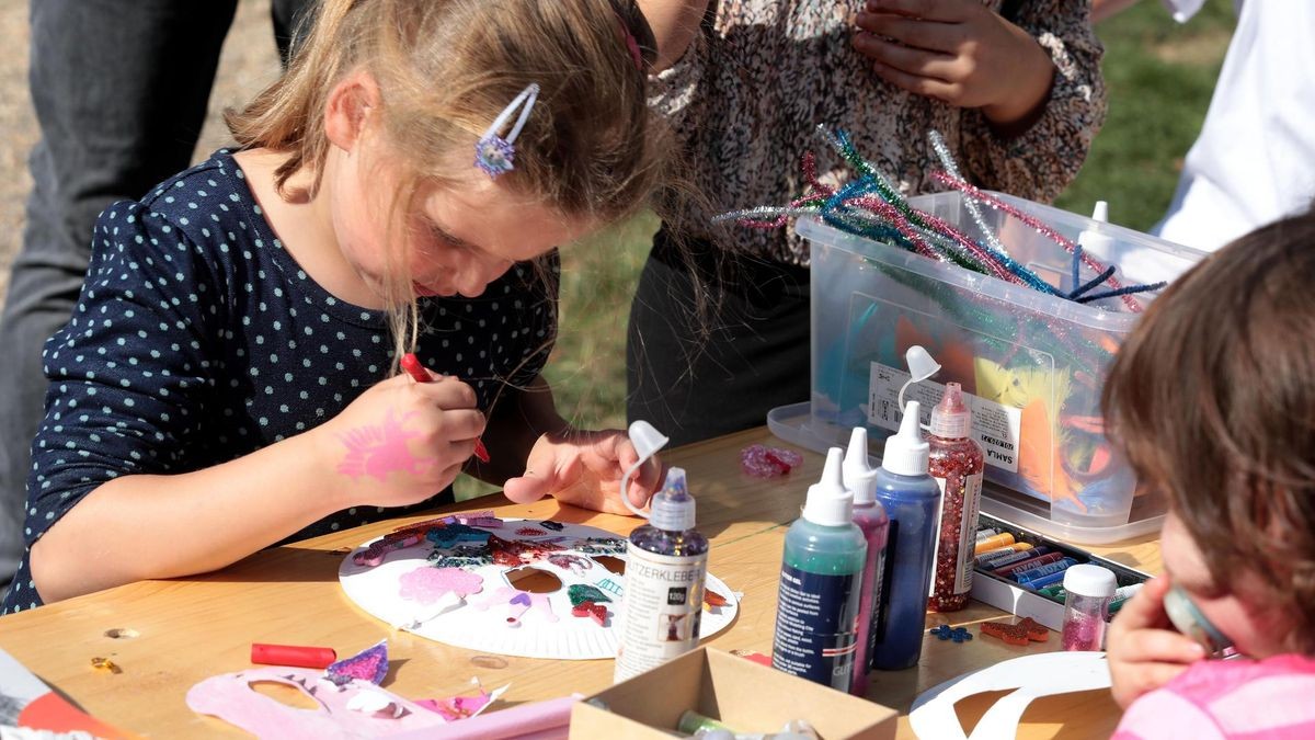 Großes Kinderfest zum Weltkindertag am Innenhafen in Duisburg