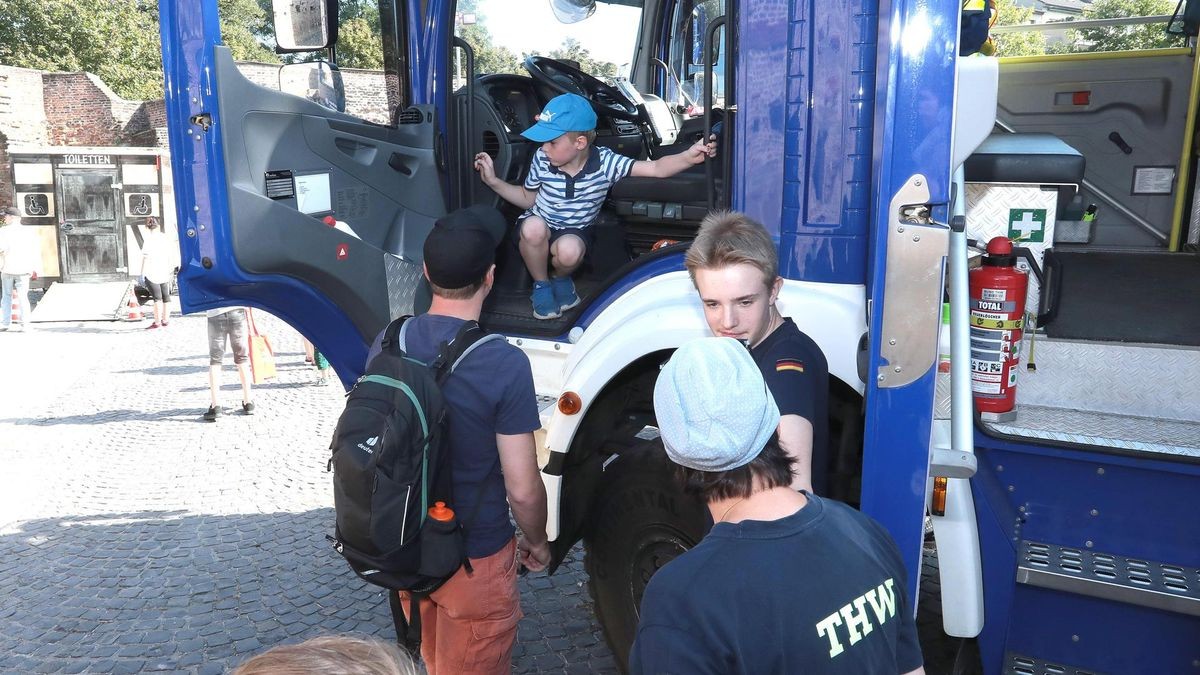 Großes Kinderfest zum Weltkindertag am Innenhafen in Duisburg