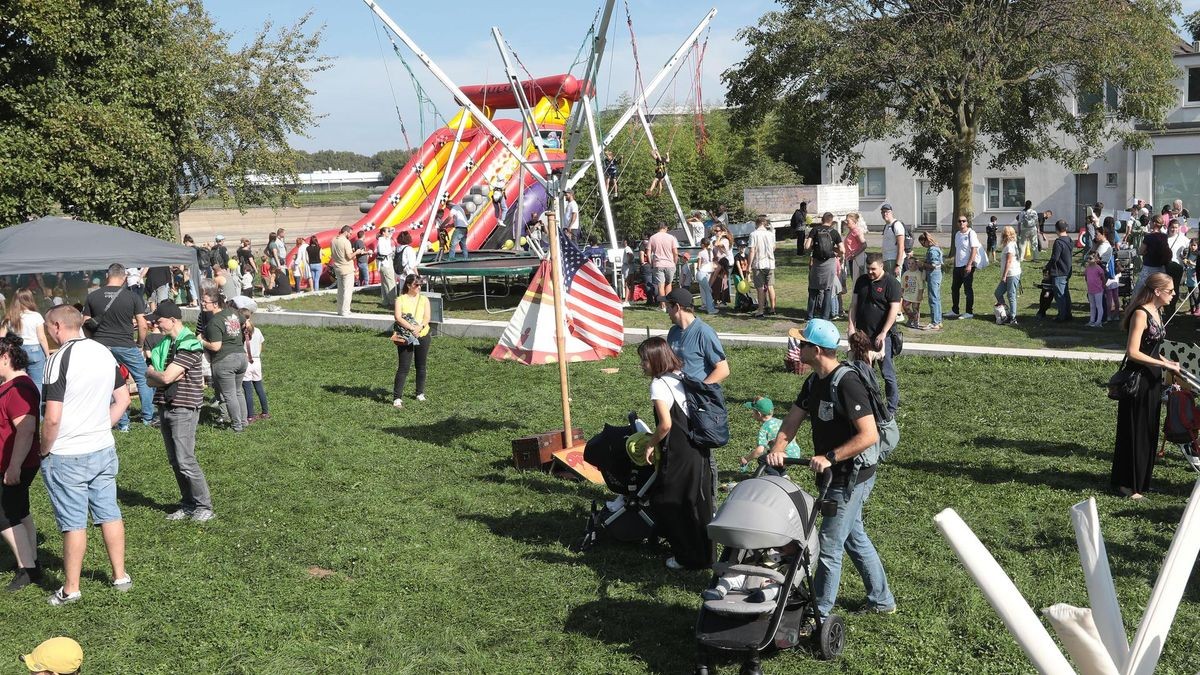 Großes Kinderfest zum Weltkindertag am Innenhafen in Duisburg