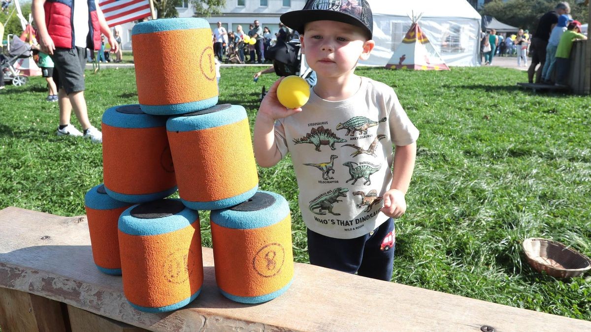 Großes Kinderfest zum Weltkindertag am Innenhafen in Duisburg