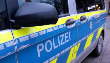 Radler zwingt Busfahrer in Witten zu verhängnisvoller Vollbremsung