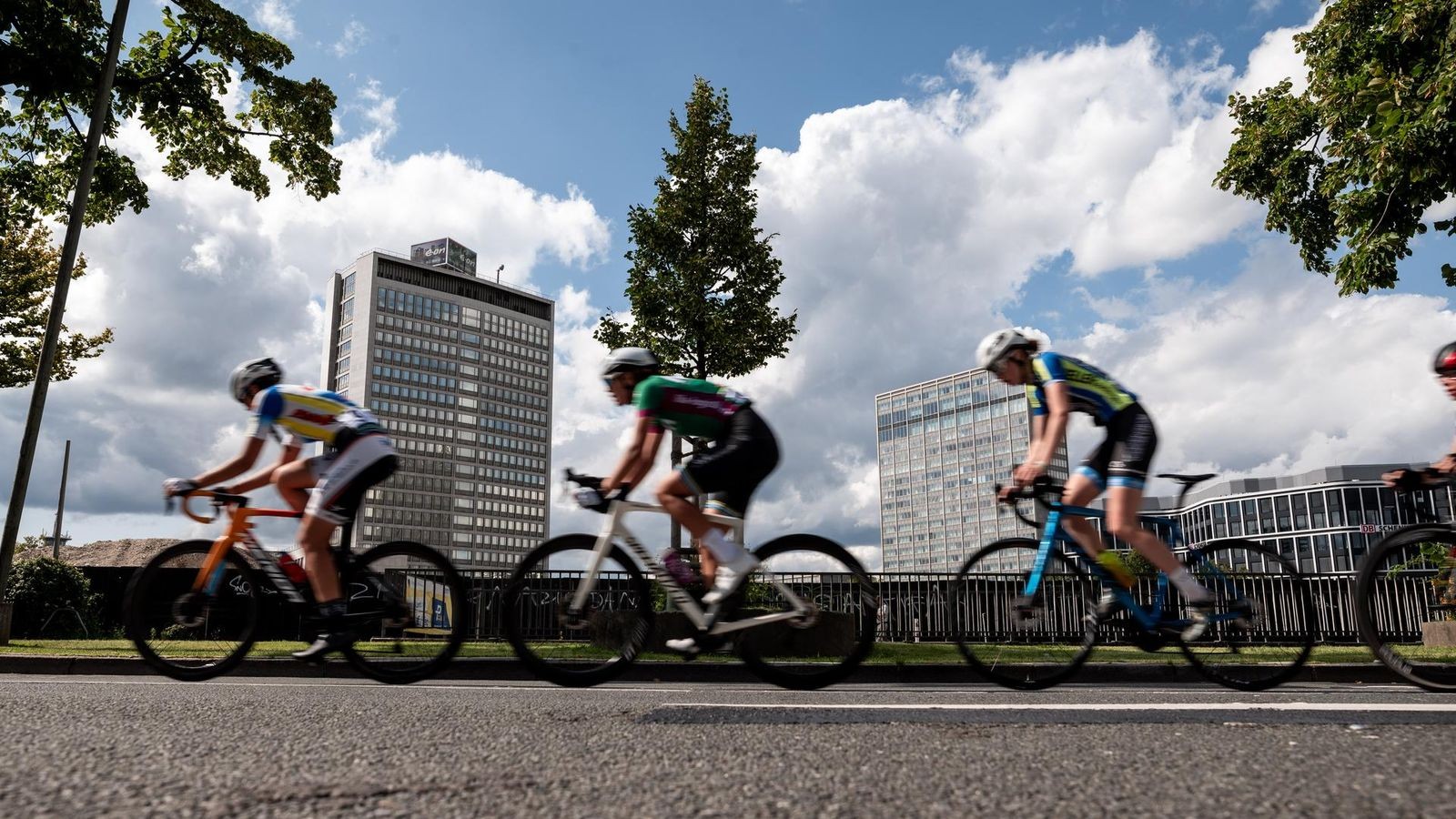 Diese Straßen in Essen werden für das Radrennen gesperrt