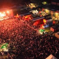 Bis zu 3000 Menschen pro Abend haben im Juni im Lokpark insgesamt sechs Konzerte erlebt. Das Industrieflair hat auch manche Künstler der Konzertreihen-Premiere beeindruckt.