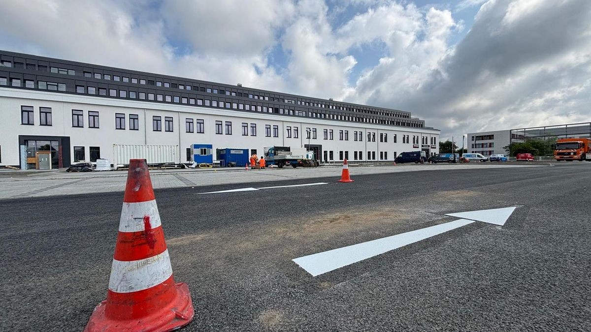 In dieses Gebäude an der Ecke Altendorfer/Hans-Böckler-Straße (B224) zieht 2026 die Kfz-Zulassungsstelle und die Fahrerlaubnisbehörde ein.