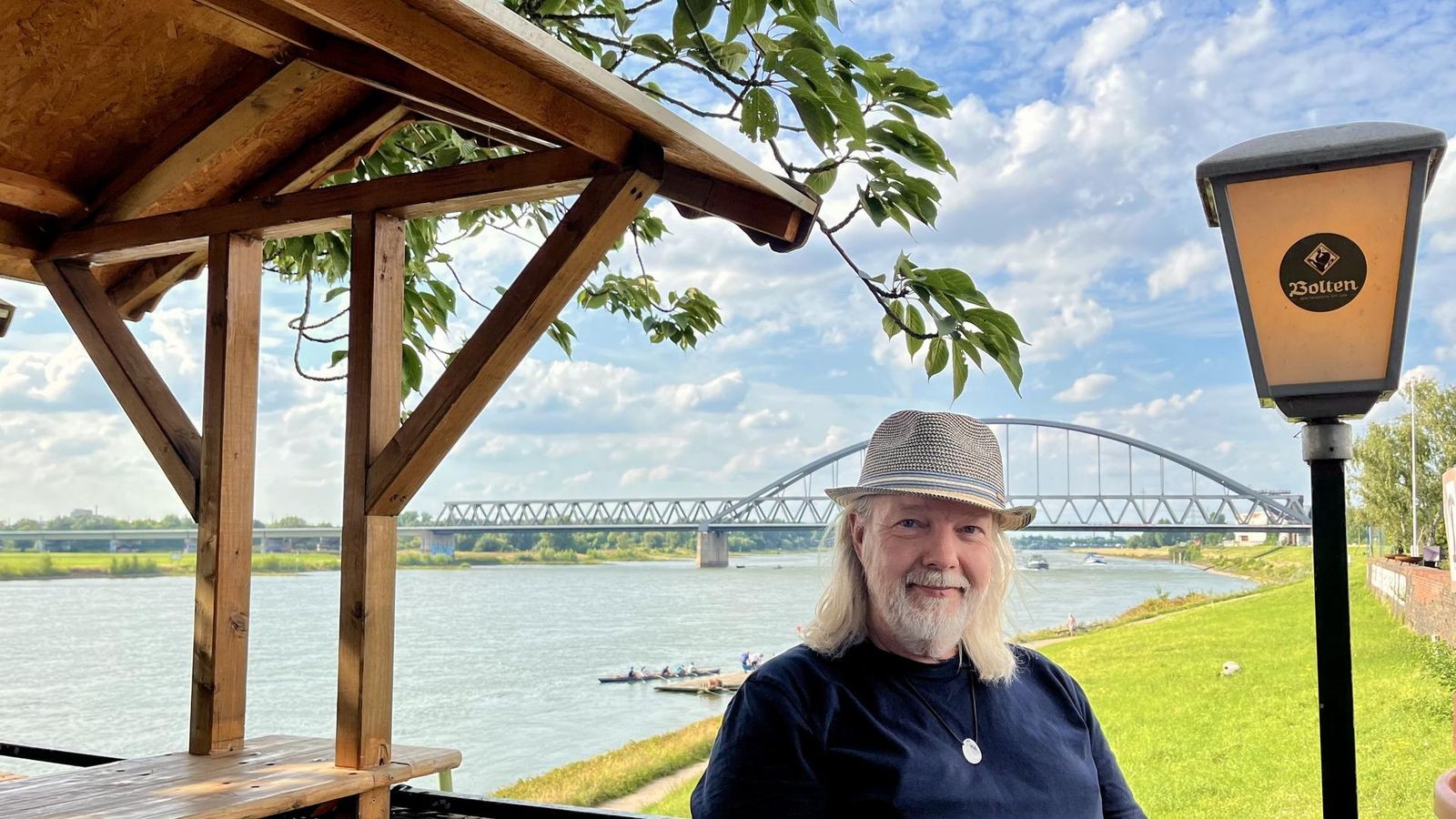 Düsseldorfer Biergarten „Hammer Blick“ am Rhein: Mehr Aussicht geht nicht