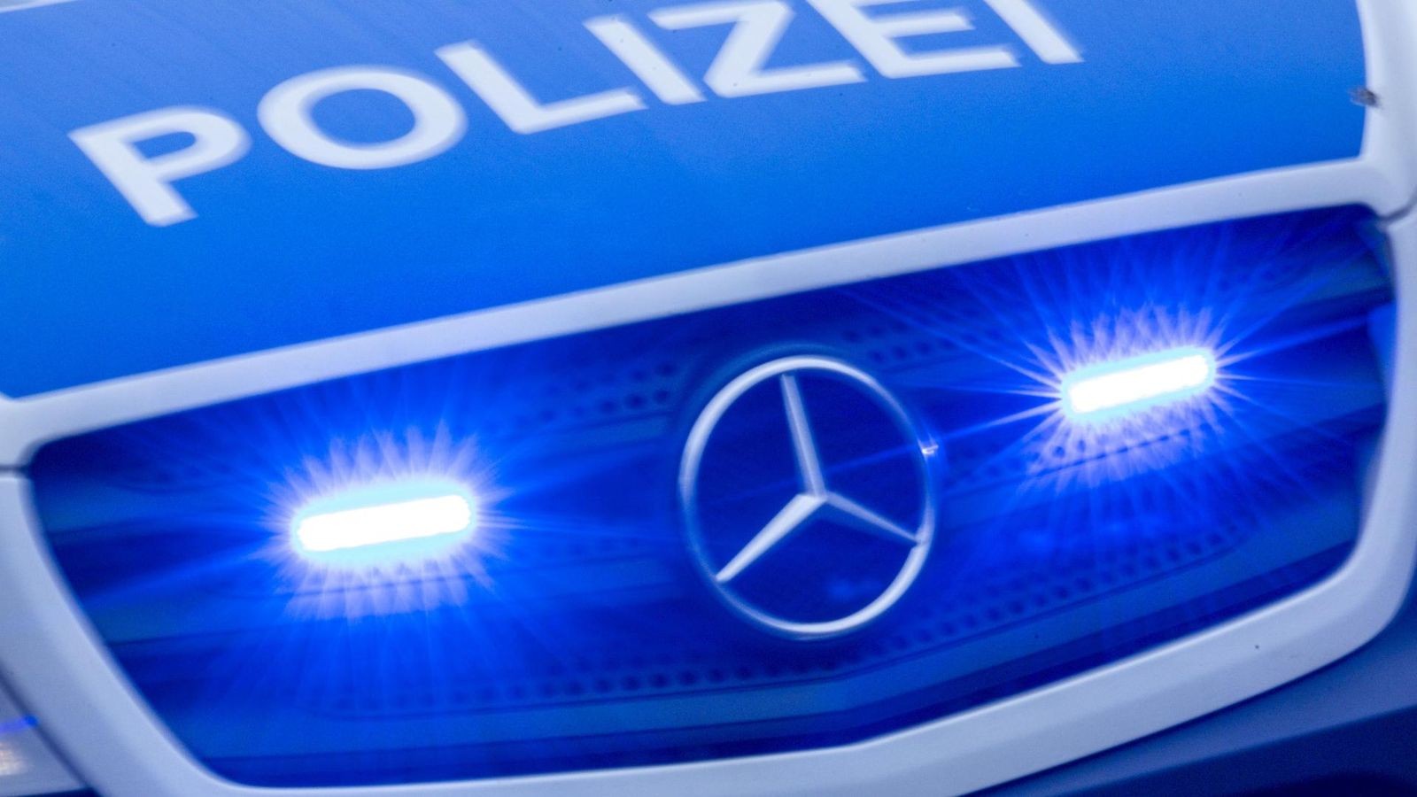A39-Vollsperrung bei Braunschweig – Transporter wird geborgen
