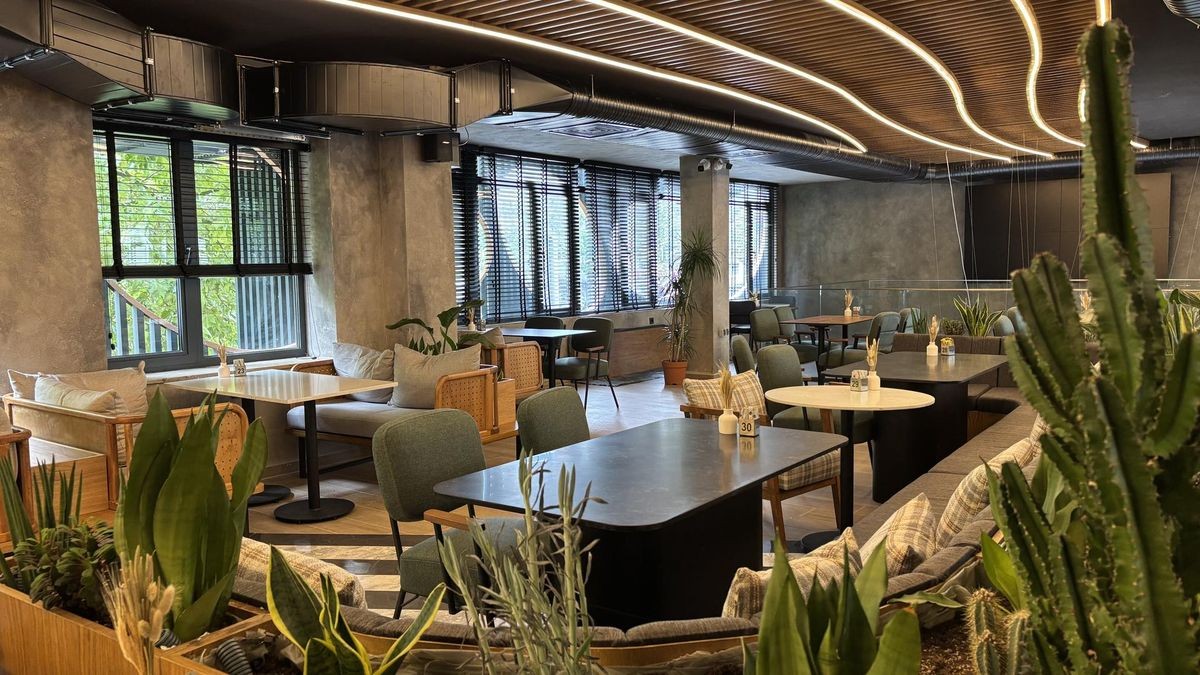 Ein Blick in die obere Etage des Düsseldorfer Restaurants „Ottoman“.