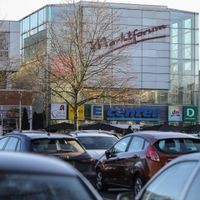 Eine 84 Jahre alte Frau ist am Marktforum in Hochemmerich überfallen worden – die Details (Archivbild).