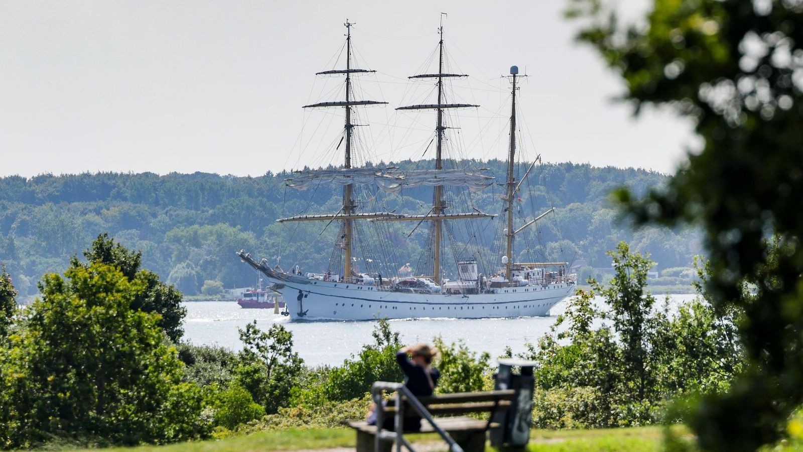 Segelschulschiff „Gorch Fock” startet Ausbildungsreise