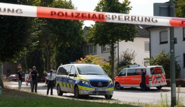 Entschärfungs-Lkw trifft vor Ort ein