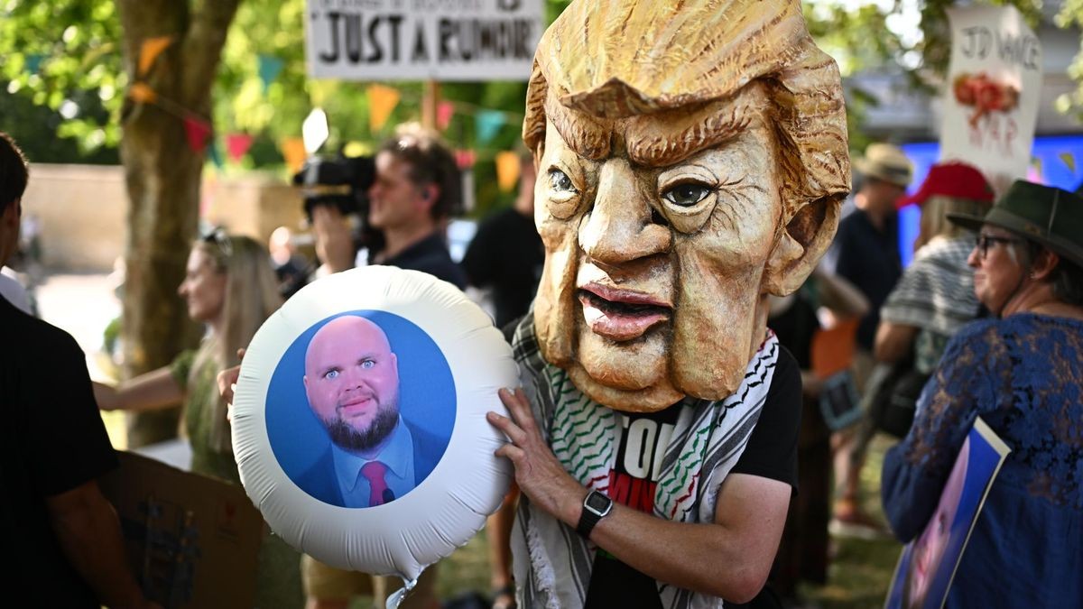 The 'Stop Trump' Campaign Protests Against JD Vance's UK Visit
