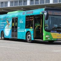 Der „Udoversum-Bus“ rollt bis September 2025 werbewirksam durch Oberhausen.