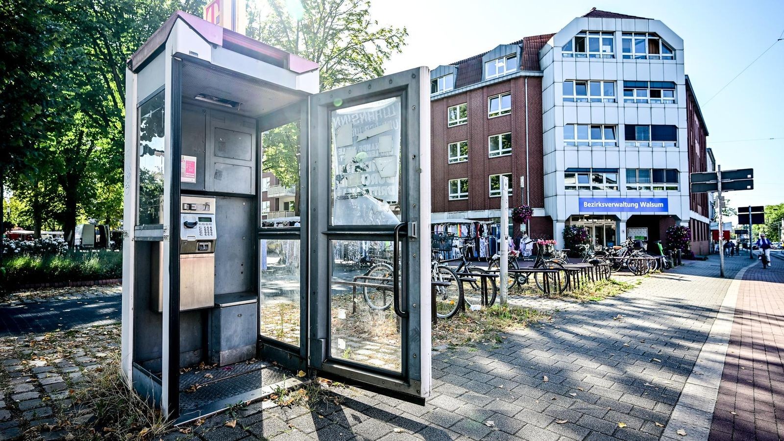 Jetzt verschwinden die letzten Telefonzellen für immer
