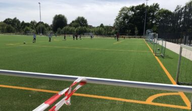 18-jähriger Fußballspieler in Kabine geschlagen