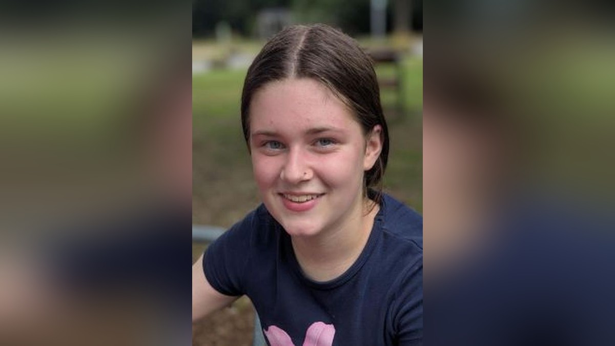 Dieses vermisste Mädchen (13) wird derzeit von der Polizei Oberhausen gesucht.