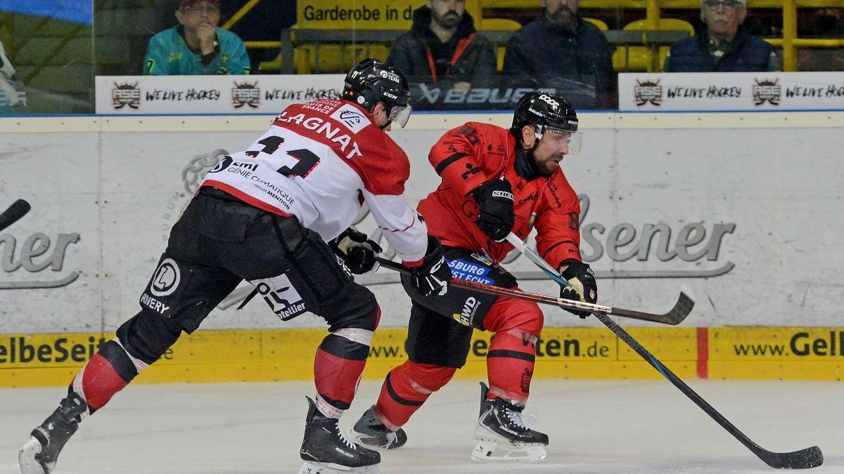 Sport / Duisburg / Wedau: Eishockey 