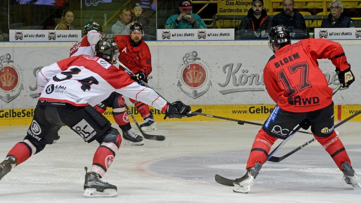 Sport / Duisburg / Wedau: Eishockey 