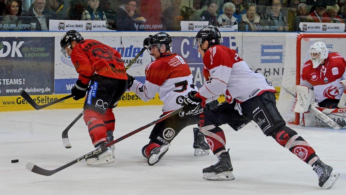 Sport / Duisburg / Wedau: Eishockey 